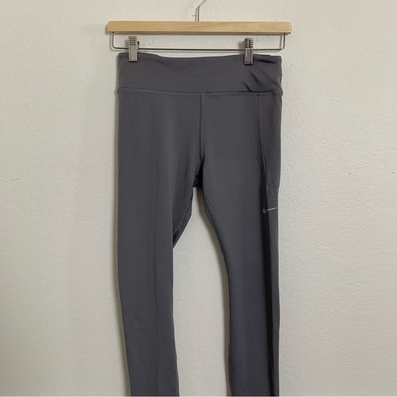 NWT NIKE Fast Tight Fit Mid Rise Full Length Logo Leggings Gray Sz M Mesh Leg - Picture 16 of 17